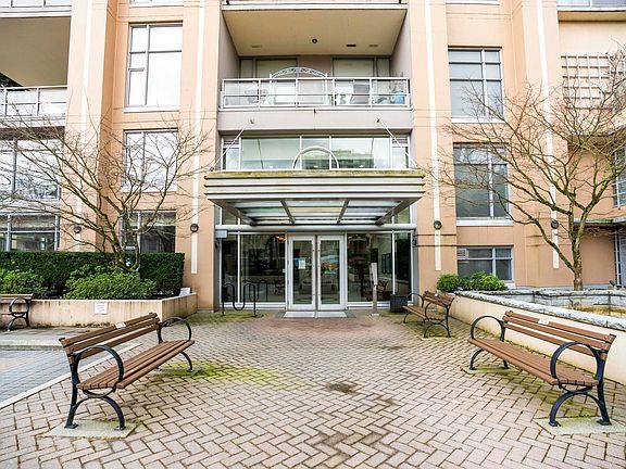 2nd image of 280 Ross Dr #1908