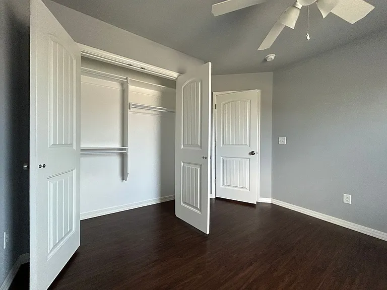 624 N 6th St #2 — Photo 26