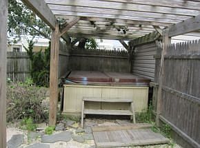 4th image of 7506 Long Beach Blvd
