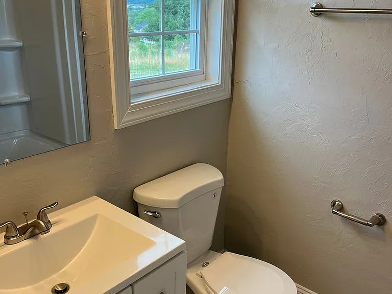 Salem Run Apartments - Phase 1 — Photo 36