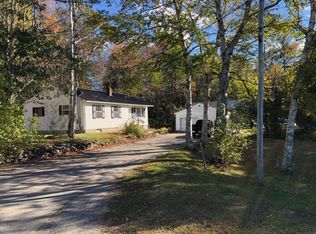 9 Smith Rd, China, ME 04358