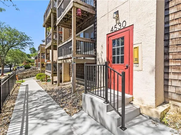 4530 Holly St APT 12, Kansas City, MO 64111