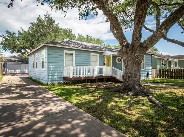 3038 Austin St, Corpus Christi, TX 78404