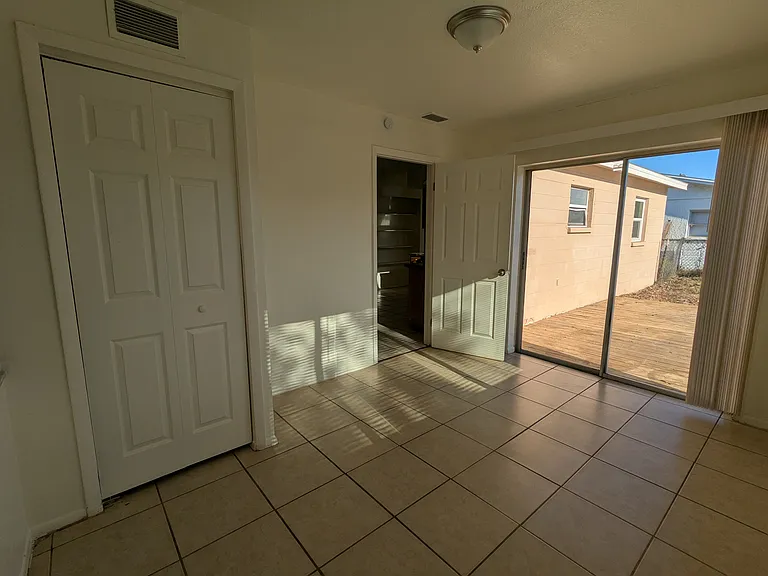 9310 Whitman Ln — Photo 9