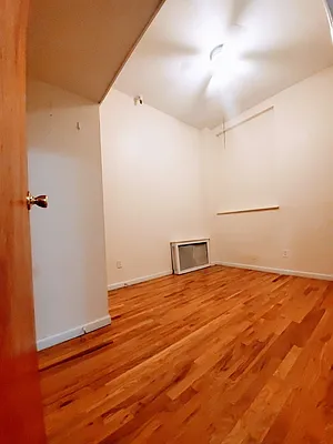 Rented by Compass | media 23