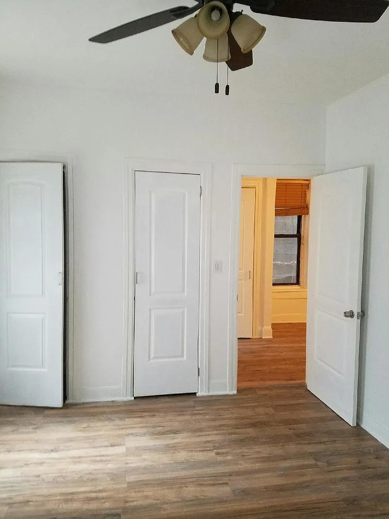 318 W 36th St APT 4C photo 1