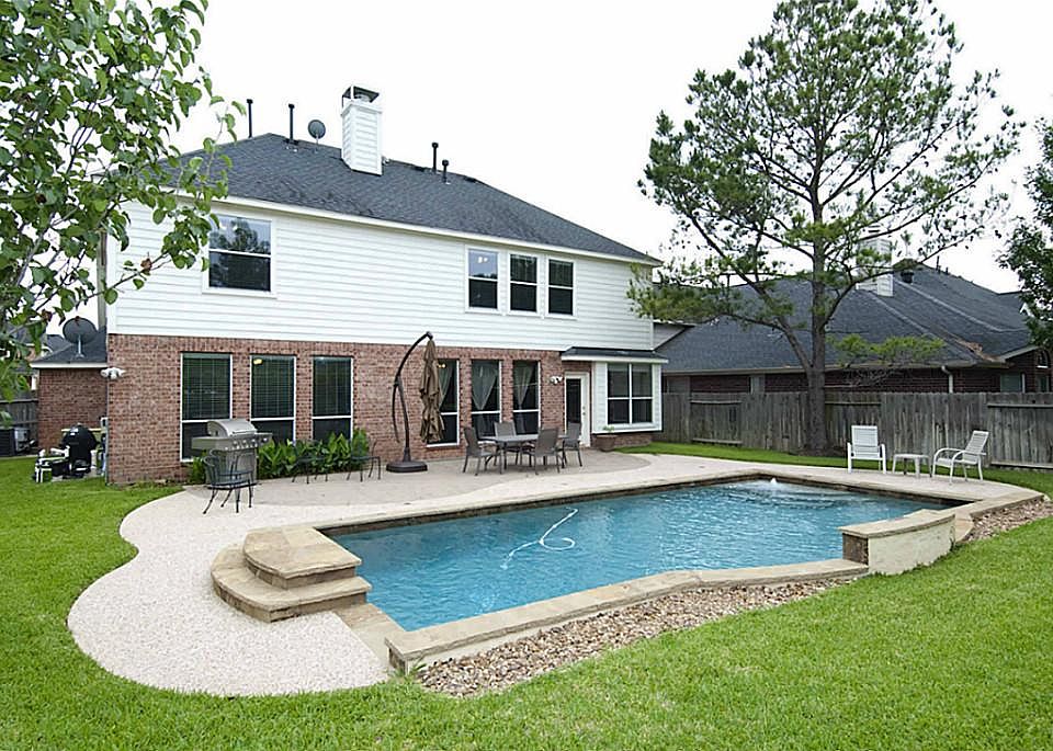 1st image of 14019 Sherburn Manor Dr