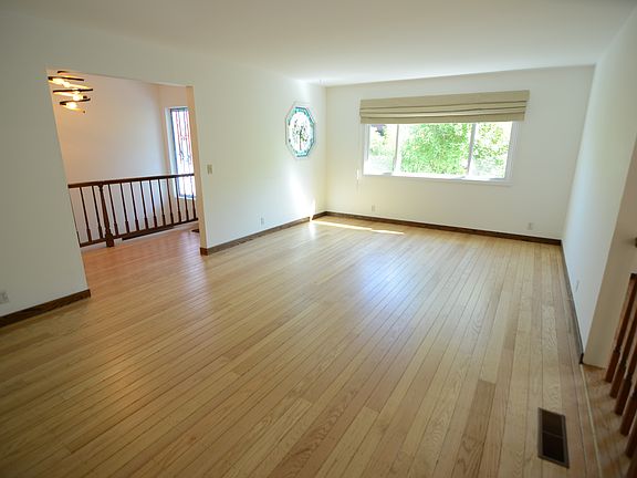 3rd image of 1026 Wilmington Way