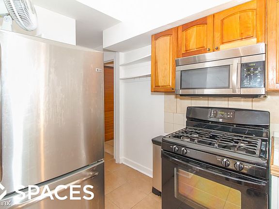 5th image of 1368 W Evergreen Ave APT 1F