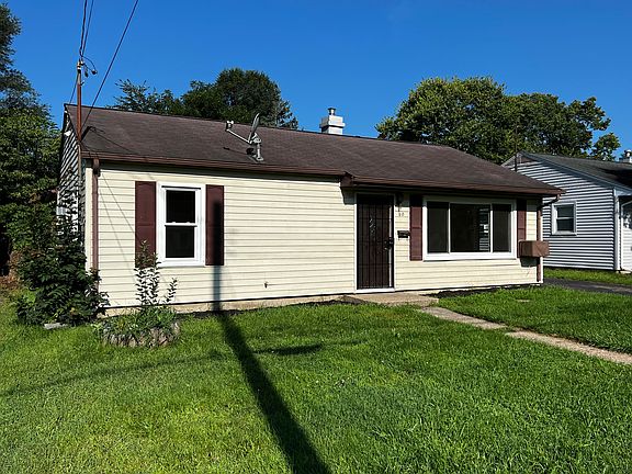 4th image of 60 Woodlawn Ave S