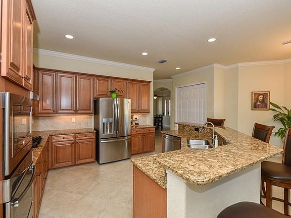 5th image of 2801 Harvest Dr