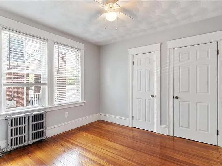 153 Irving Ave — Photo 13