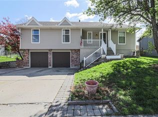 1206 SW Eastman Ct, Blue Springs, MO 64015