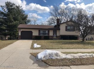 3460 Auburn Ave NE, Grand Rapids, MI 49525