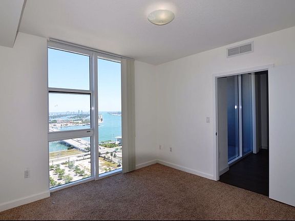 5th image of 244 NE 14th St #305