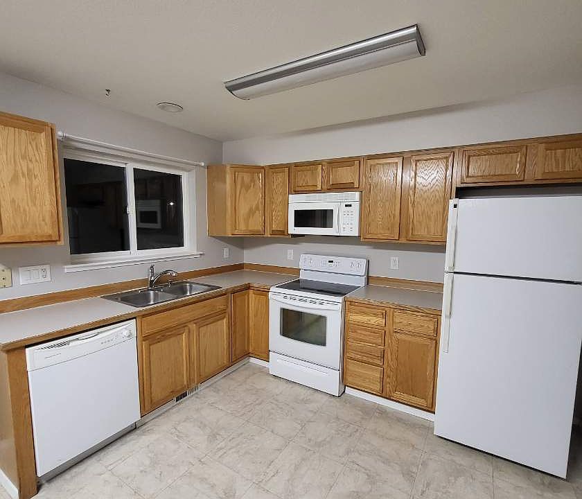 1st image of 9900 Grange Dr #C