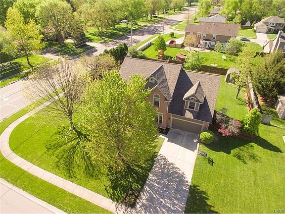 2nd image of 982 Sugarside Ct
