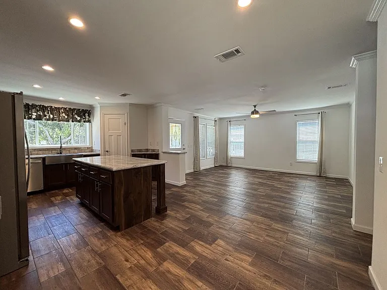5631 Pinecrest Dr #166 — Photo 7