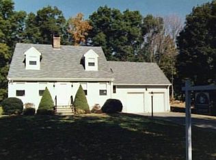 4 Breezy Knl, Westport, CT 06880