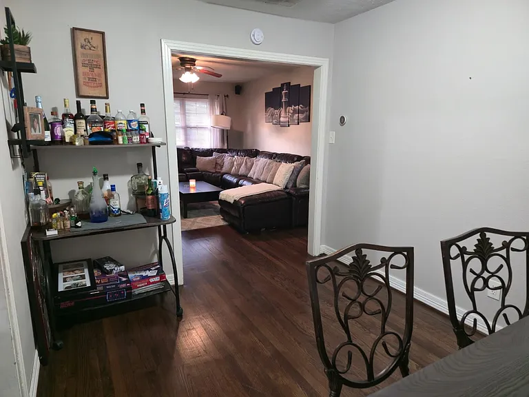 12422 Coulson St — Photo 5