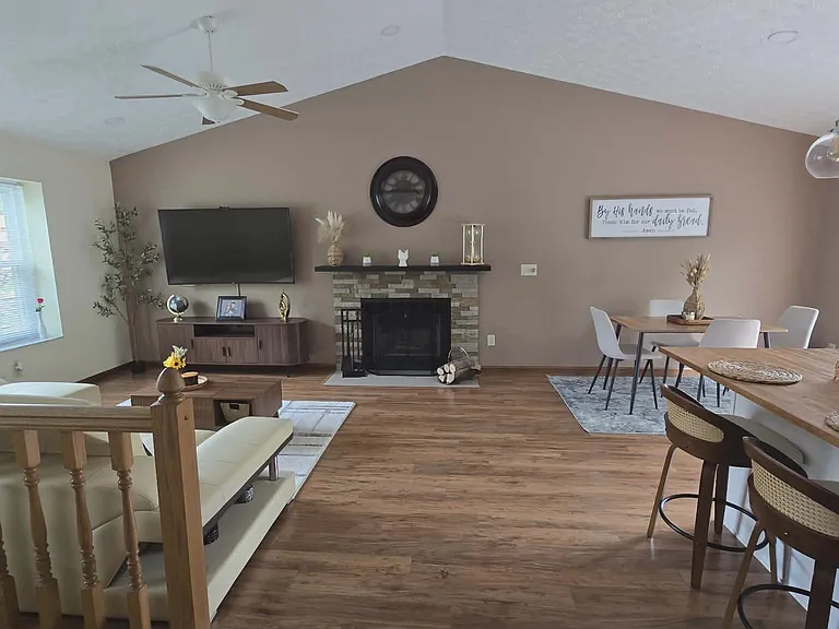 7777 Kiowa Way — Photo 8
