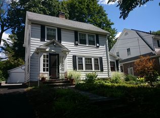 209 Bonad Rd, Brookline, MA 02467