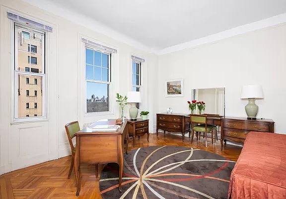 5th image of 50 Central Park W APT 11B