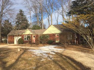 45 Dyke Rd, Setauket, NY 11733