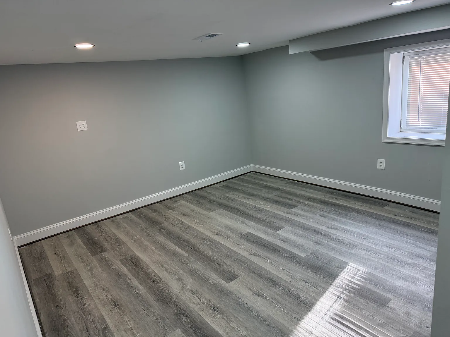 4 bed, $850 — Photo 2