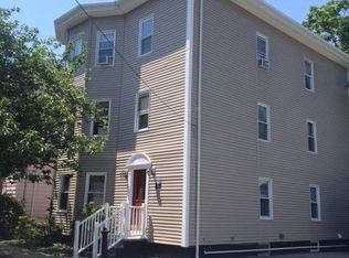 51 Oliver St #1, Bristol, RI 02809