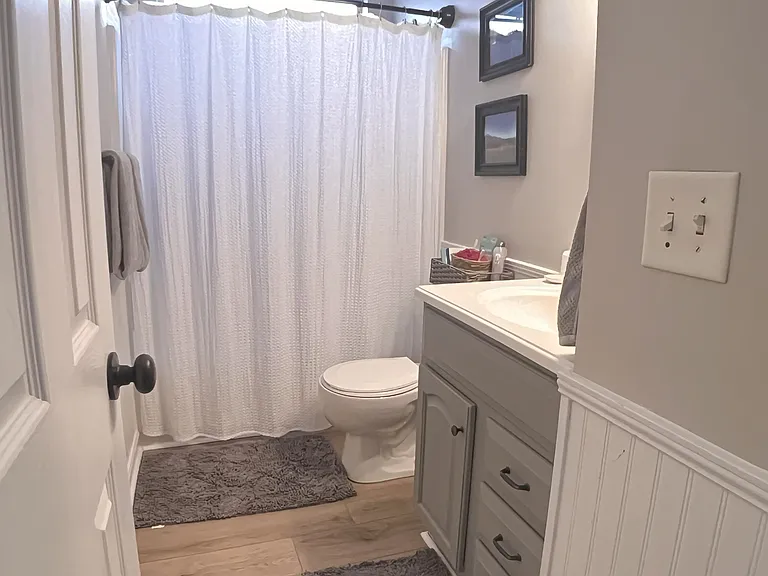 109 Barrie Ct — Photo 21