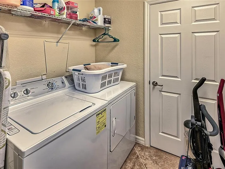 9512 Napoli Ln #101 — Photo 20