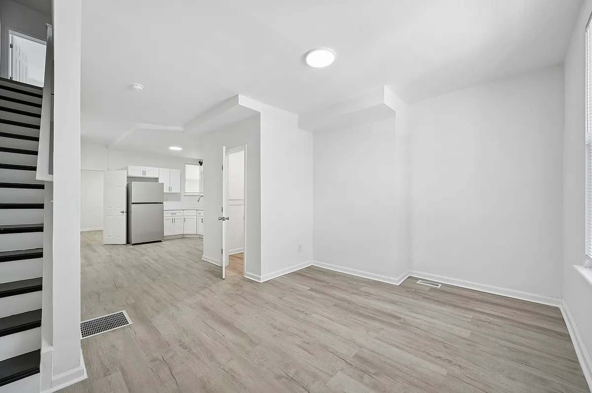 Building Photo - 5829 Crittenden St