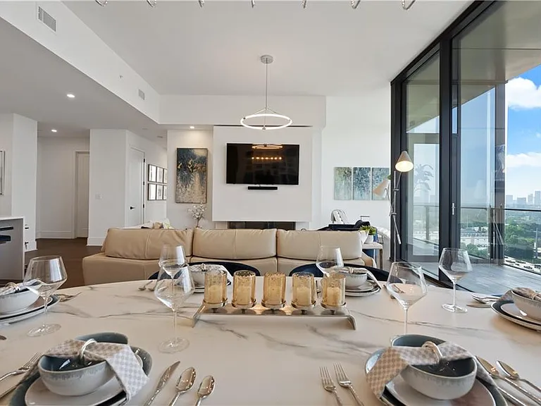 788 W Marietta St NW #1803 — Photo 1