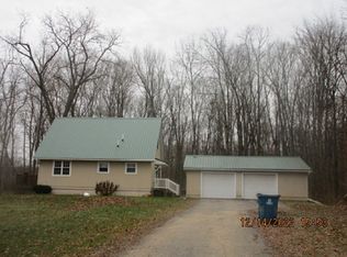 28898 P Dr S, Homer, MI 49245