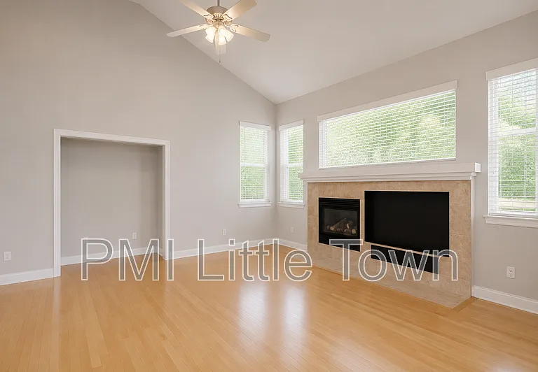 10105 Mockingbird Ln — Photo 6
