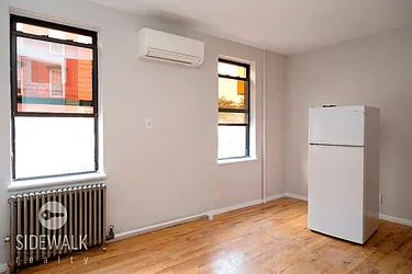 Rented by Sidewalk Realty LLC