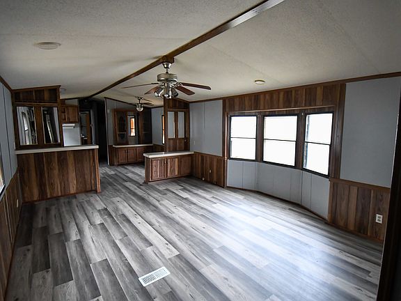 5th image of 5 Plum Ct #3
