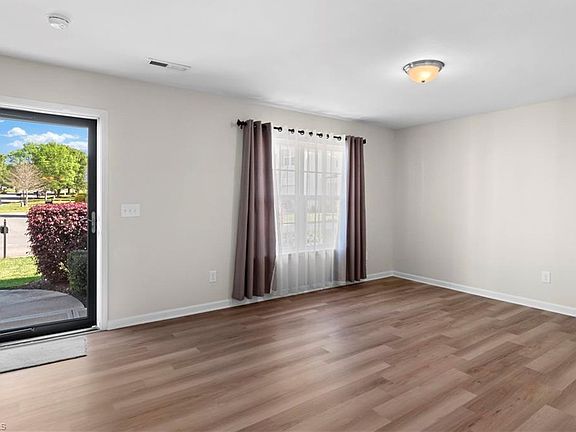 4th image of 4077 Parkside Meadow Ct