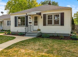3905 S Taylor Ave, Milwaukee, WI 53207