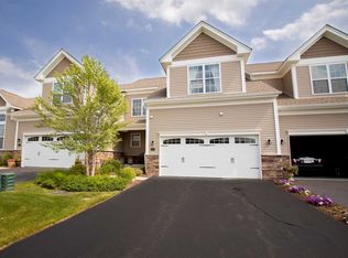 31 Dutch Ct, Wappingers Falls, NY 12590