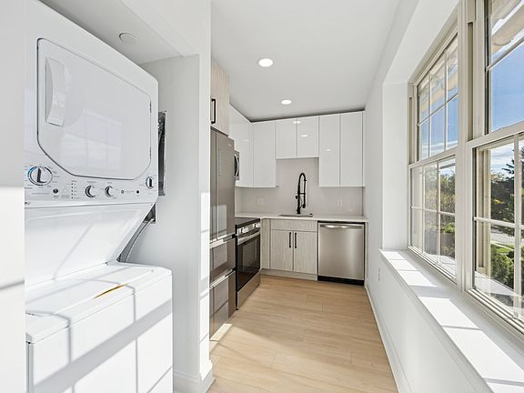 5th image of 6399 Drexel Rd #8