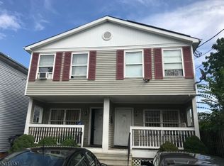 418 S 9th St, Newark, NJ 07103