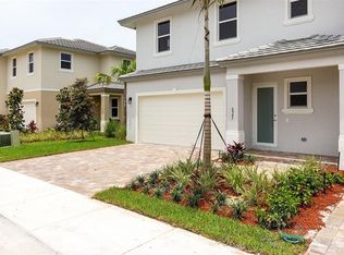 6975 Pines Cir #33, Pompano Beach, FL 33073