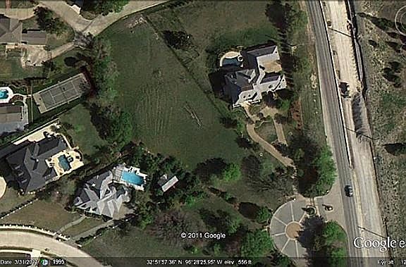 2nd image of 102 Blue Heron Ln
