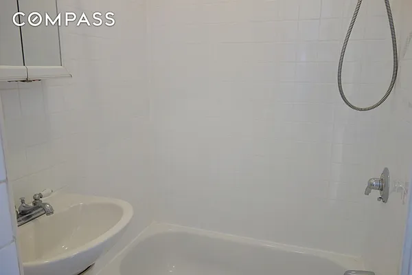 Rented by Compass | media 14