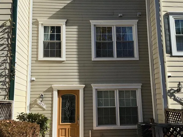 13637 Winterspoon Ln #18, Germantown, MD 20874