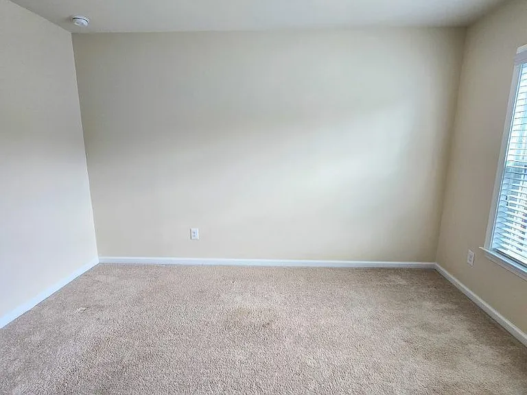 122 Windrush Ln — Photo 36
