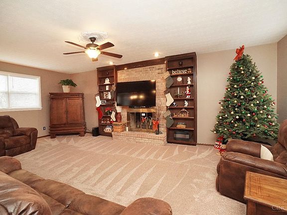 4th image of 4588 Cornerstone Ct