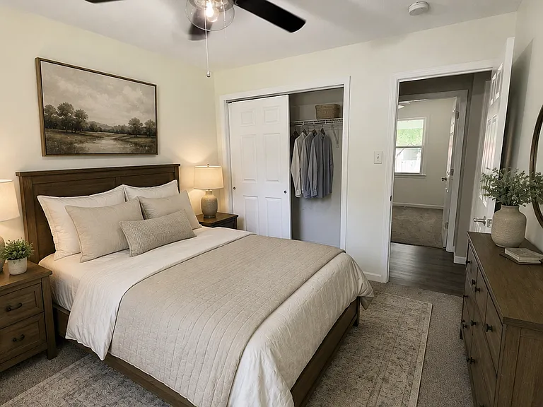 1223 Esterling Dr — Photo 9